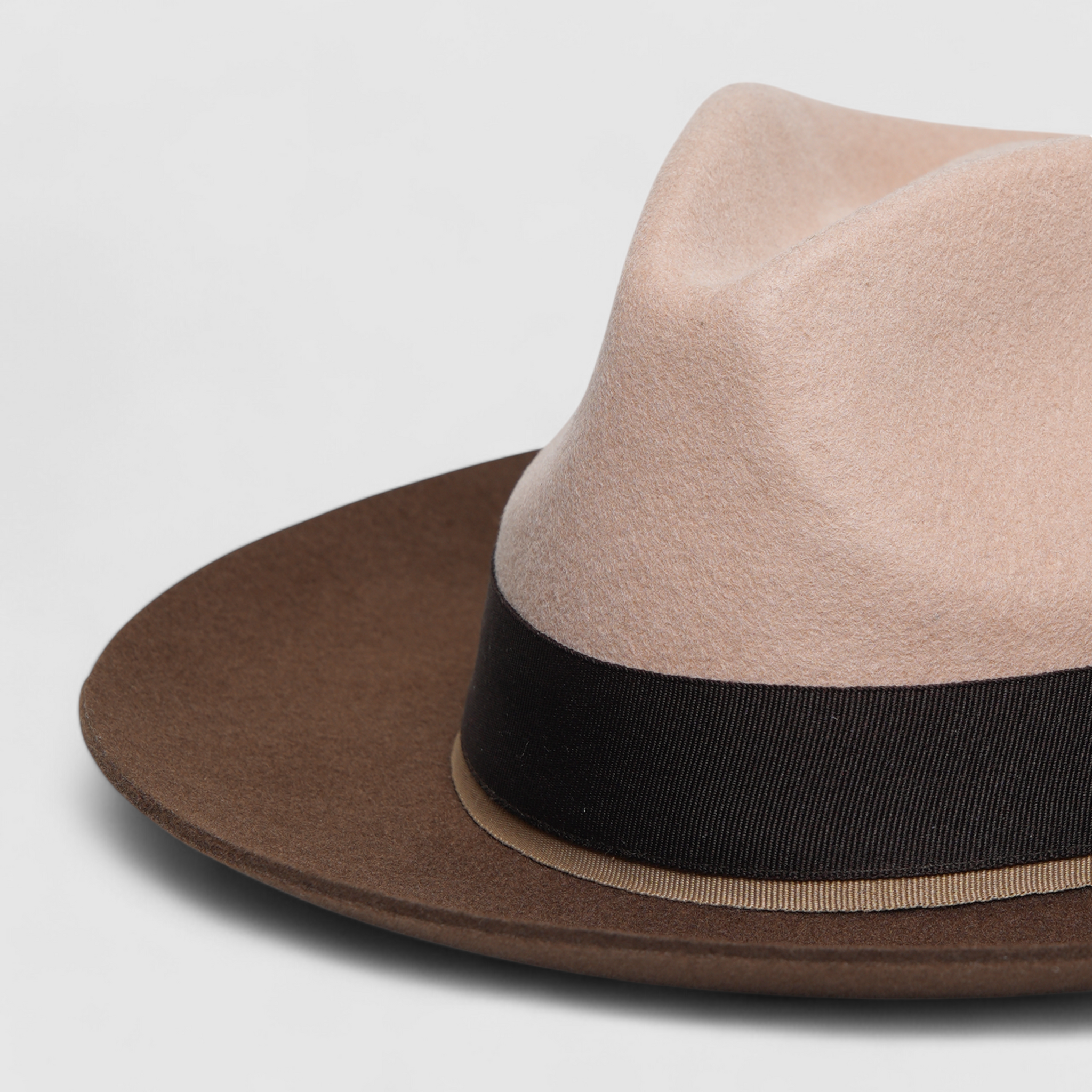 Chokore Urban Glam Fedora Hat with Bowtie Detail (Beige)